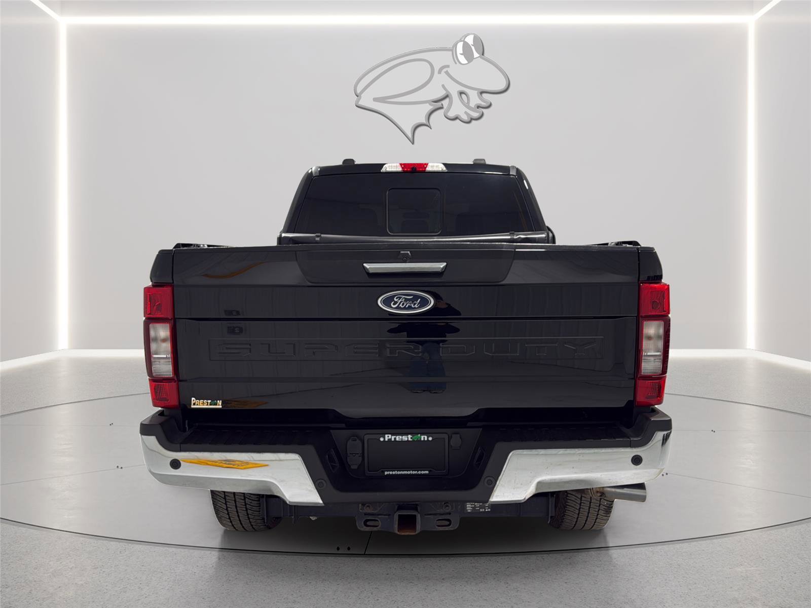Certified 2021 Ford F250 XLT w/ XLT Premium Package AWD/4WD image 4