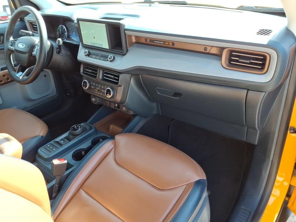 Certified 2023 Ford Maverick Lariat w/ Lariat Luxury Package FWD image 5