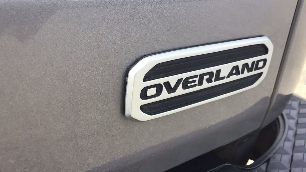 Used 2020 Jeep Gladiator Overland image 10