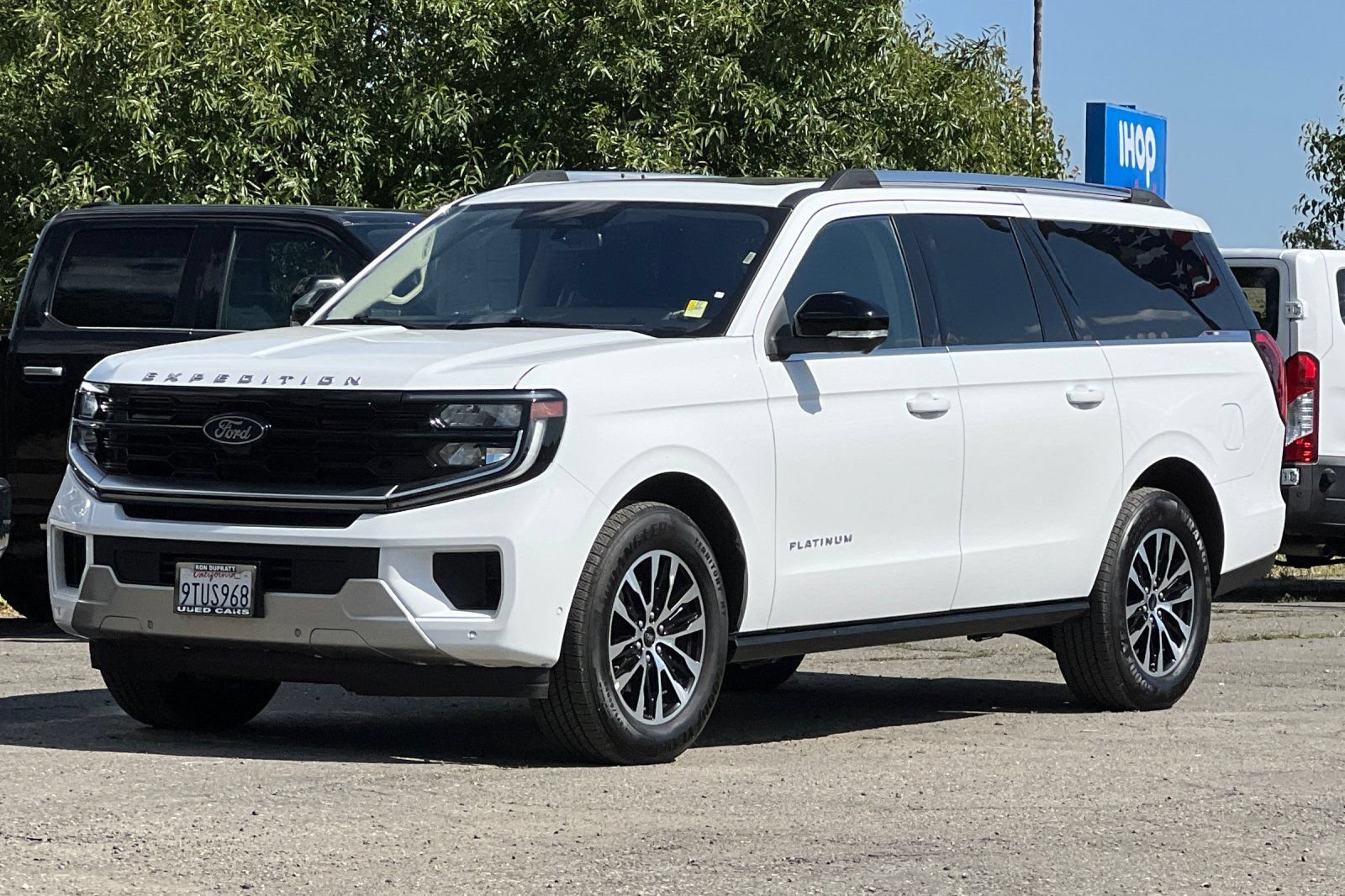Certified 2025 Ford Expedition Max Platinum AWD/4WD image 8