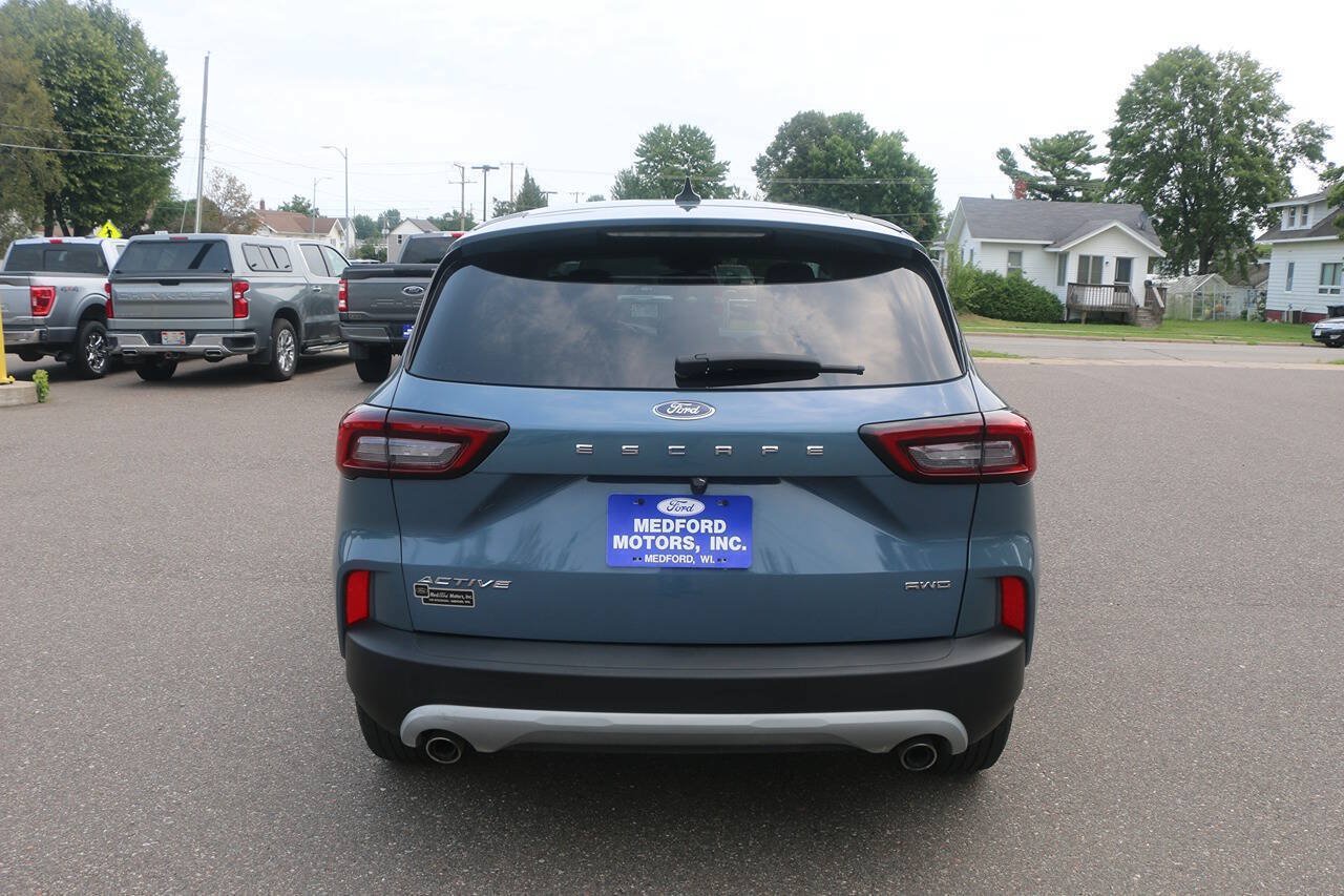 Certified 2024 Ford Escape Active AWD/4WD image 4