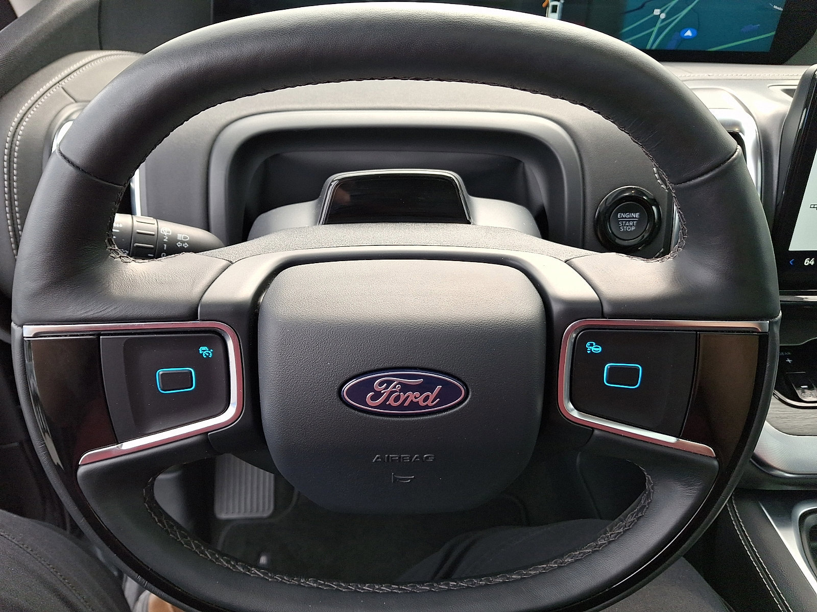 Certified 2025 Ford Expedition Platinum image 18