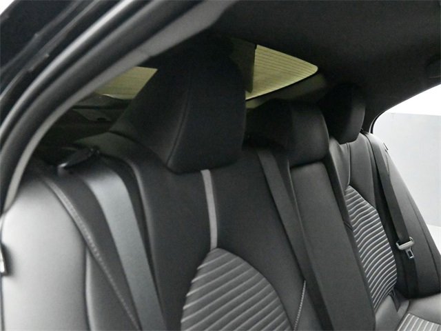 Used 2024 Toyota Camry SE image 26