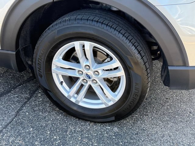 Certified 2024 Ford Explorer XLT w/ Equipment Group 202A AWD/4WD image 6