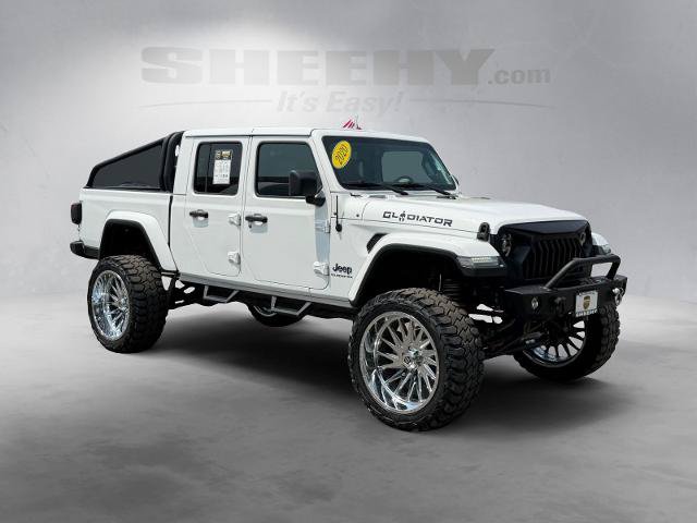 Used 2020 Jeep Gladiator Overland AWD/4WD image 2