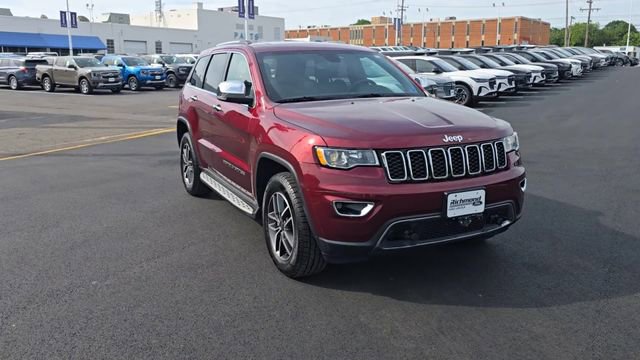 Used 2021 Jeep Grand Cherokee Limited w/ Trailer Tow Group IV AWD/4WD image 3