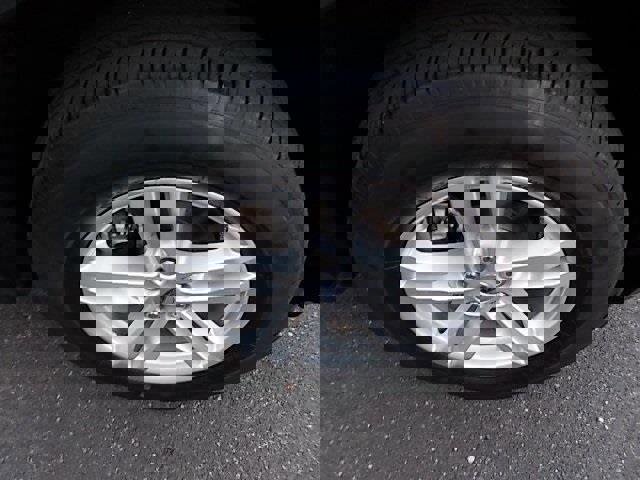 Certified 2022 Ford Explorer XLT image 5