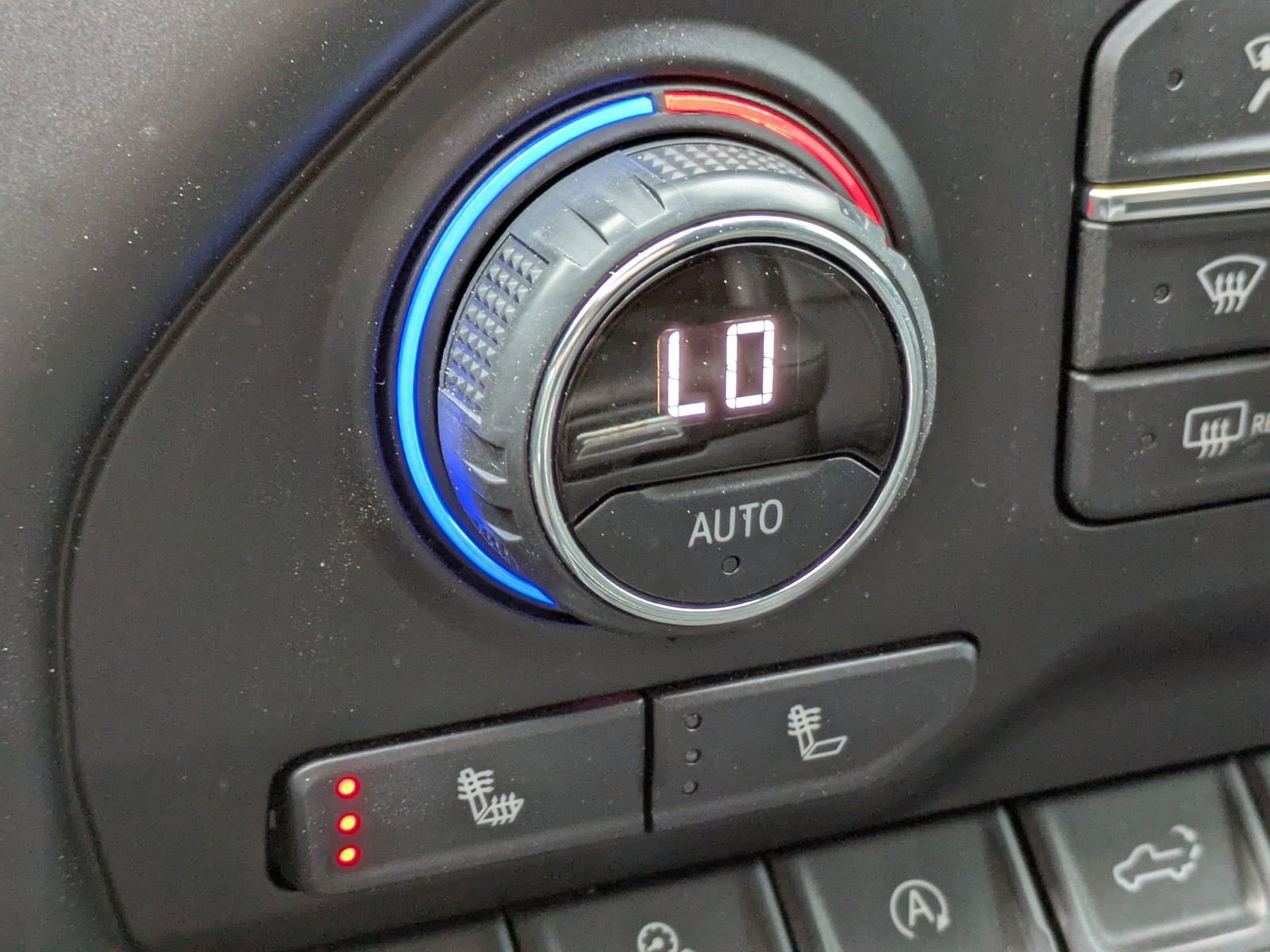 Used 2020 Chevrolet Silverado 1500 LT Trail Boss image 13