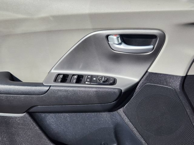 Used 2019 Kia Niro LX FWD image 11