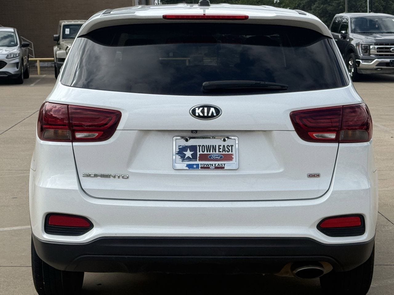 Used 2019 Kia Sorento L FWD image 6
