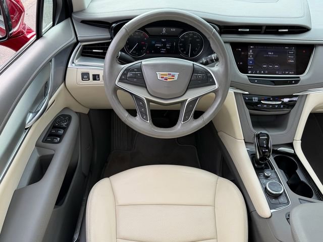 Used 2024 Cadillac XT5 Premium Luxury FWD image 8