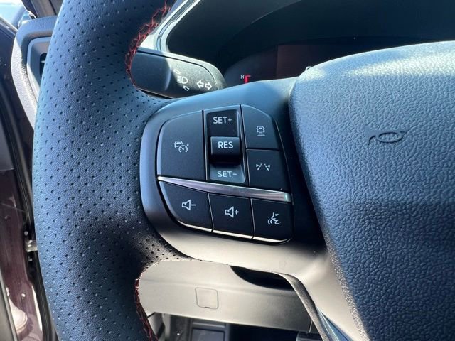 Certified 2023 Ford Escape ST-Line w/ Tech Pack #1 AWD/4WD image 9