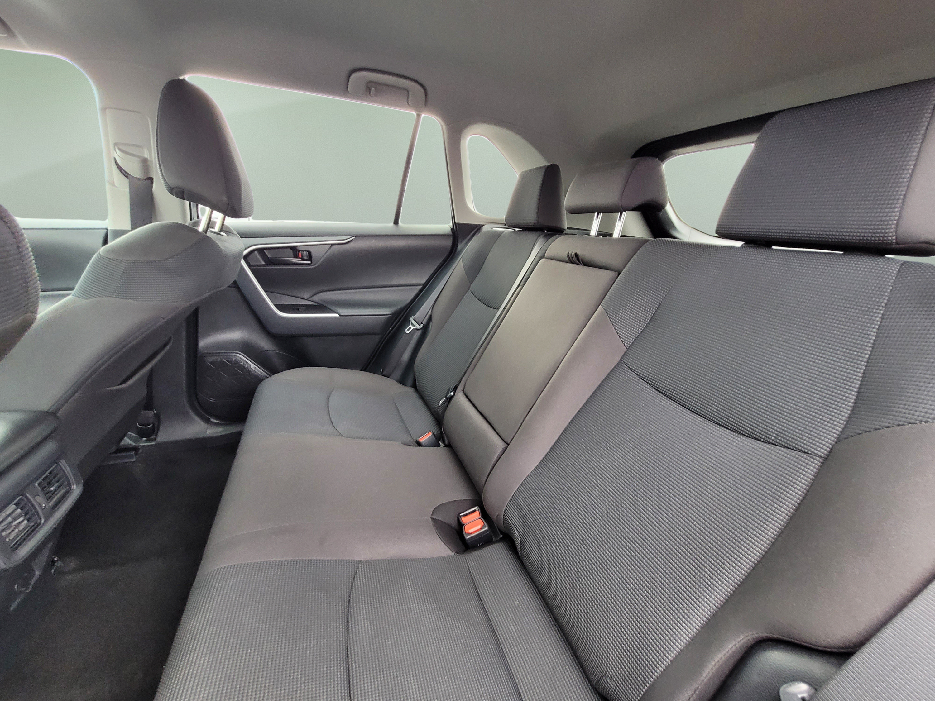 Used 2025 Toyota RAV4 LE FWD image 17