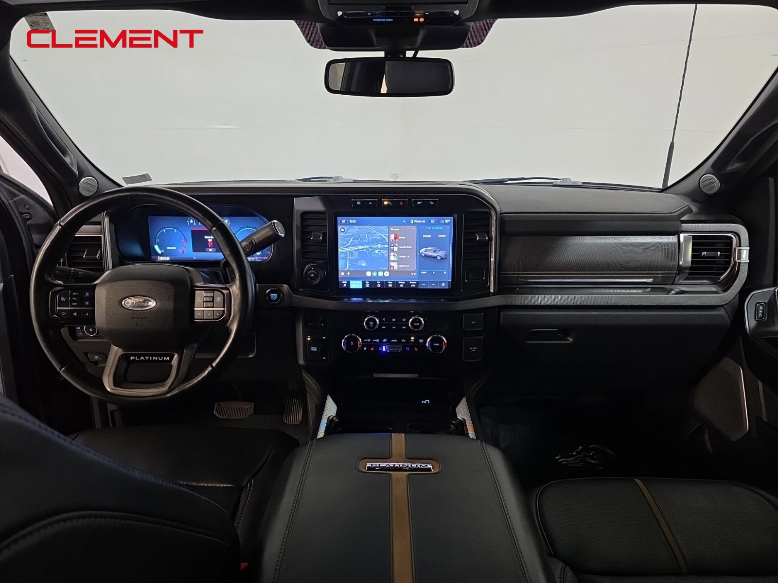 Certified 2023 Ford F450 Platinum w/ FX4 Off-Road Package image 12