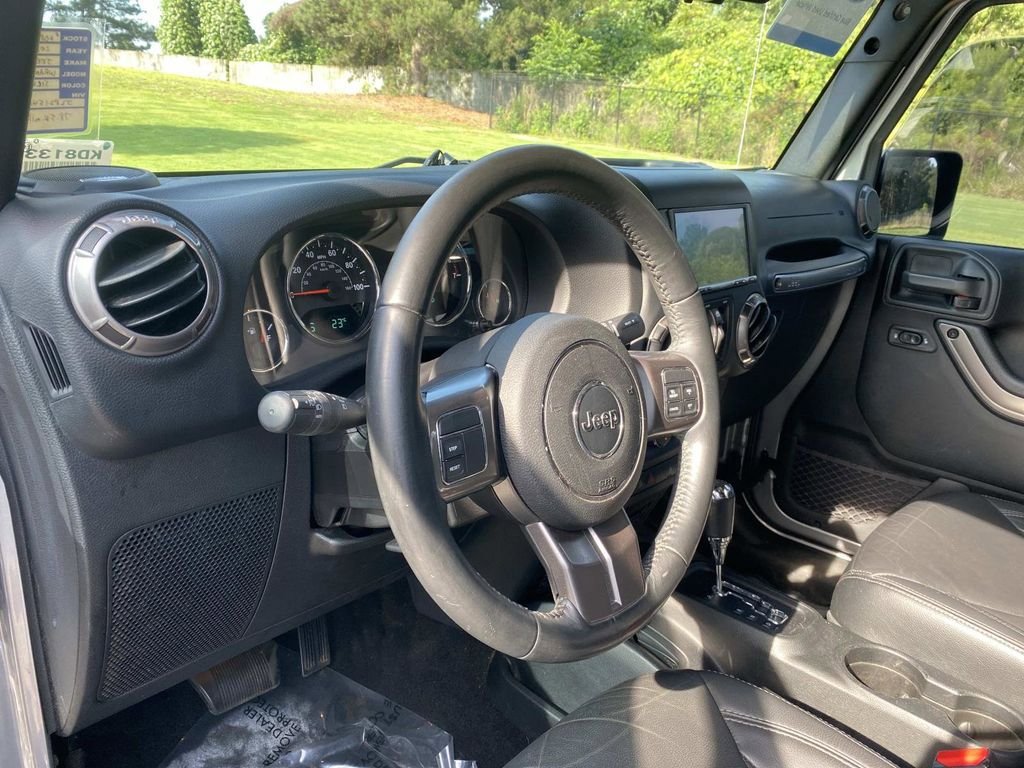Used 2018 Jeep Wrangler Unlimited Sahara AWD/4WD image 20