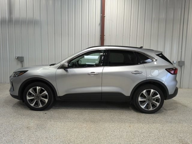 Certified 2023 Ford Escape Platinum AWD/4WD image 9