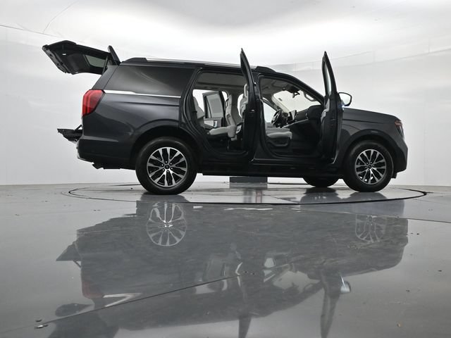 Certified 2025 Ford Expedition Platinum AWD/4WD image 58