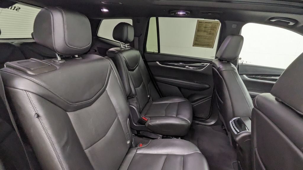 Used 2020 Cadillac XT6 Premium Luxury AWD/4WD image 39