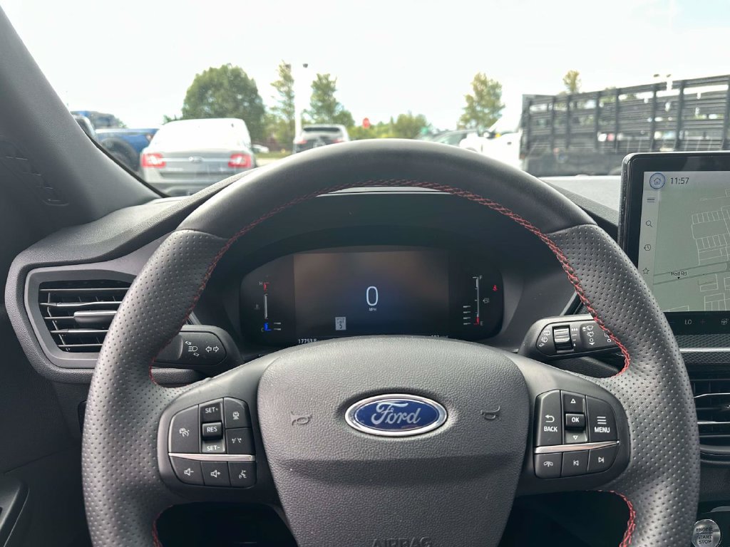 Certified 2023 Ford Escape ST-Line w/ Tech Pack #1 AWD/4WD image 17