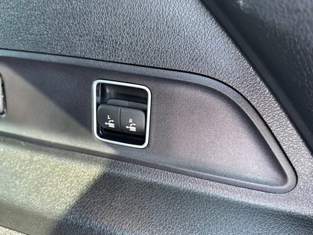 Used 2025 Mercedes-Benz GLE 350 4MATIC image 14