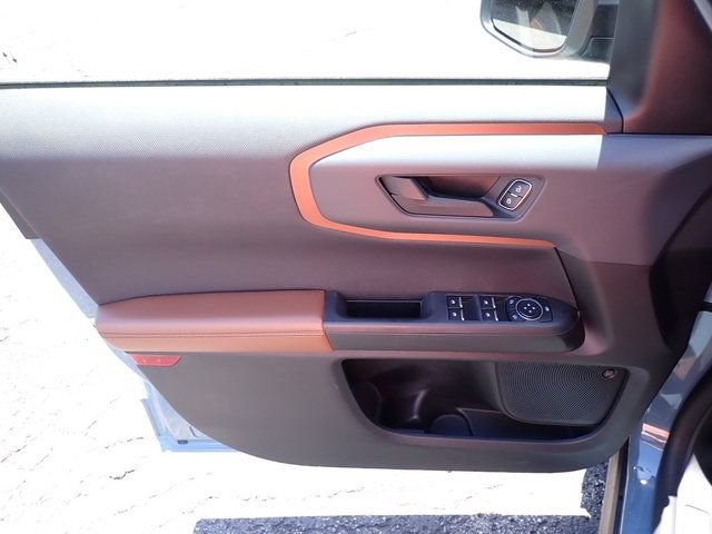 Certified 2021 Ford Bronco Sport Outer Banks w/ Outer Banks Package AWD/4WD image 21