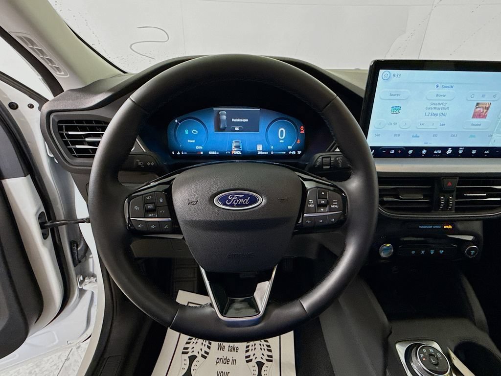 Certified 2025 Ford Escape Platinum FWD image 15