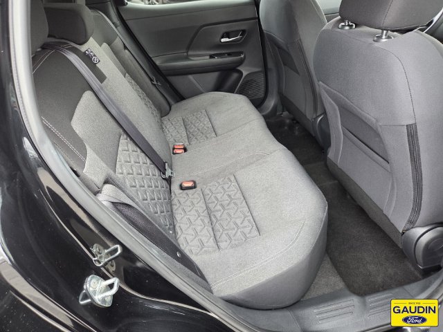 Used 2025 Nissan Kicks SV FWD image 15