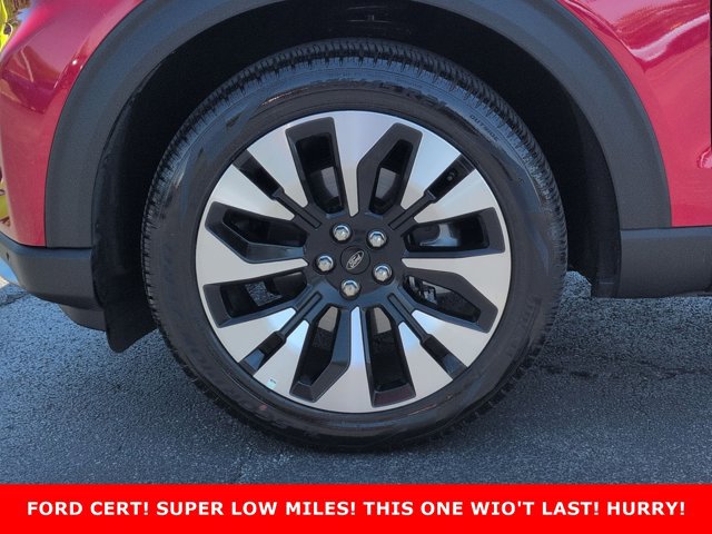 Certified 2026 Ford Explorer Platinum w/ LUX Leather Package AWD/4WD image 9