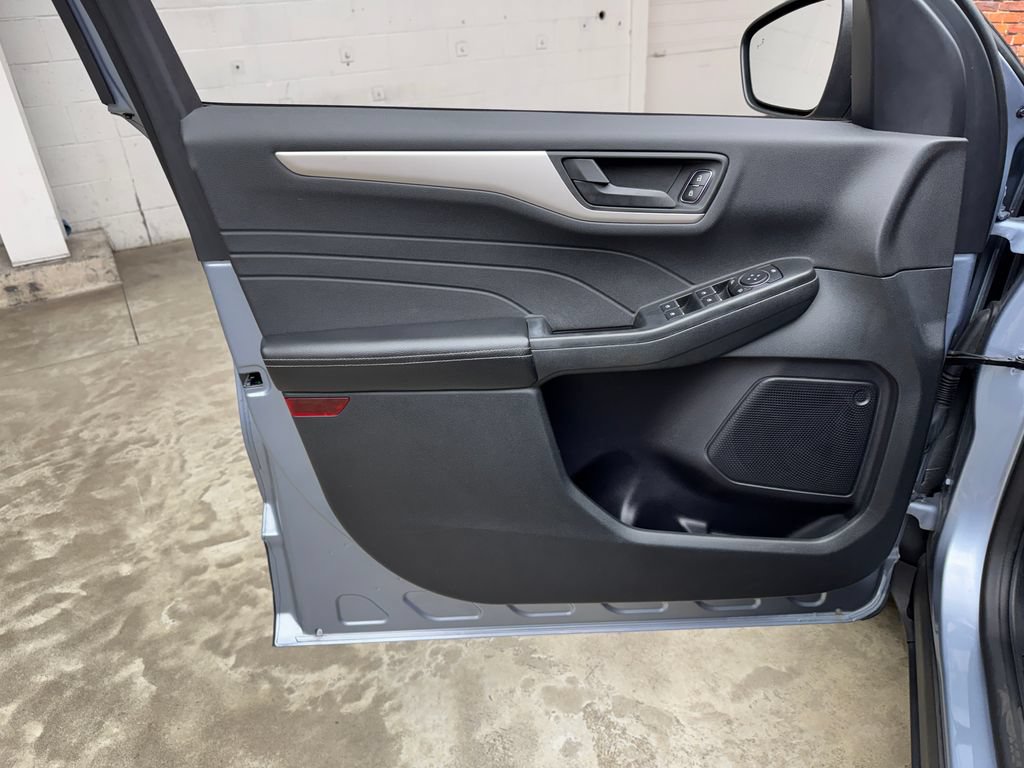 Certified 2022 Ford Escape SE AWD/4WD image 8