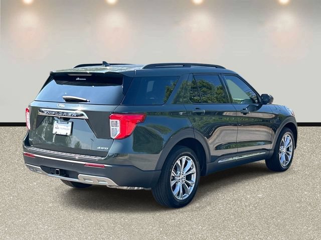 Certified 2024 Ford Explorer XLT w/ Equipment Group 202A AWD/4WD image 5