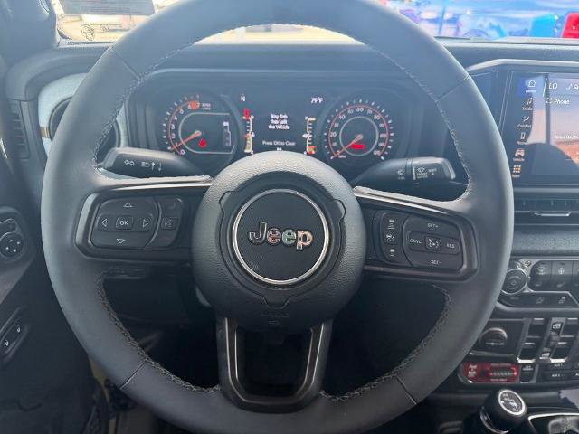 Used 2025 Jeep Wrangler Unlimited Sport AWD/4WD image 15