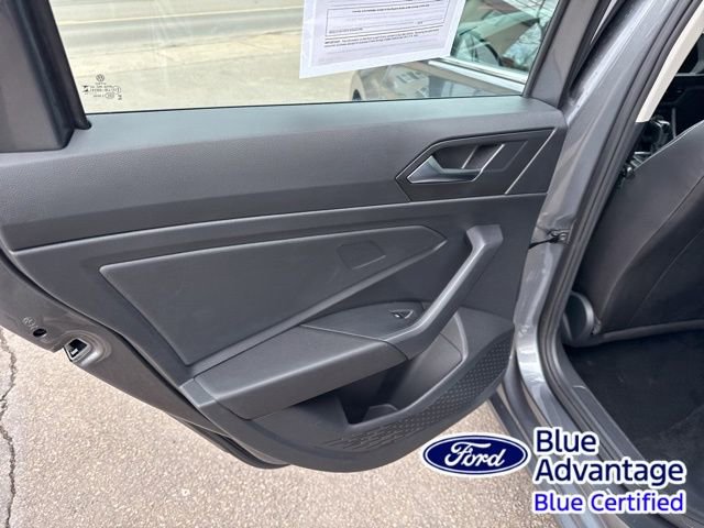 Used 2024 Volkswagen Jetta SE image 39