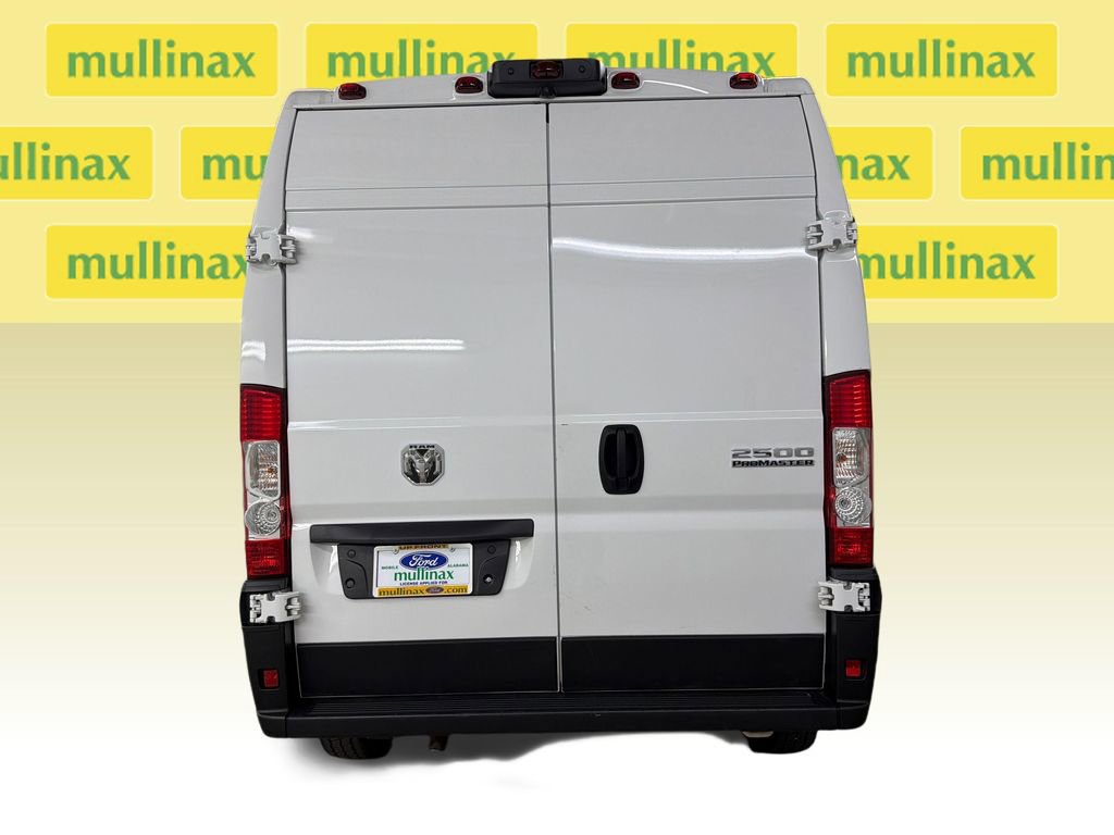 Used 2024 RAM ProMaster 2500 w/ Convenience Group FWD image 7
