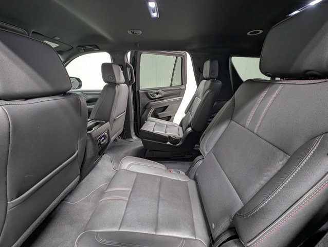 Used 2022 Chevrolet Tahoe RST w/ Luxury Package AWD/4WD image 16