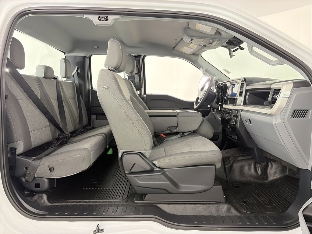 Certified 2025 Ford F350 XL w/ Snow Plow Prep Package image 26