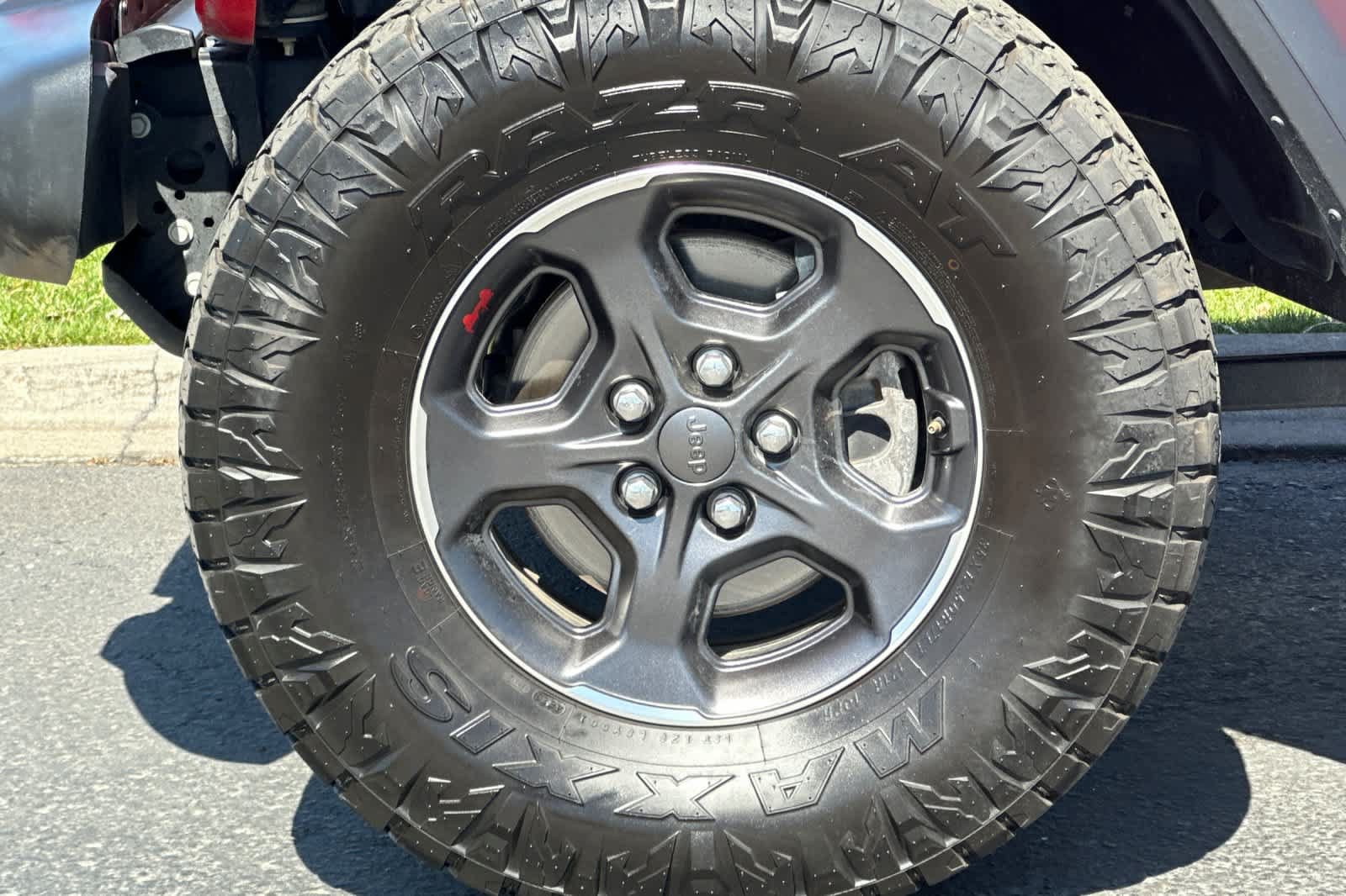 Used 2020 Jeep Gladiator Rubicon AWD/4WD image 26