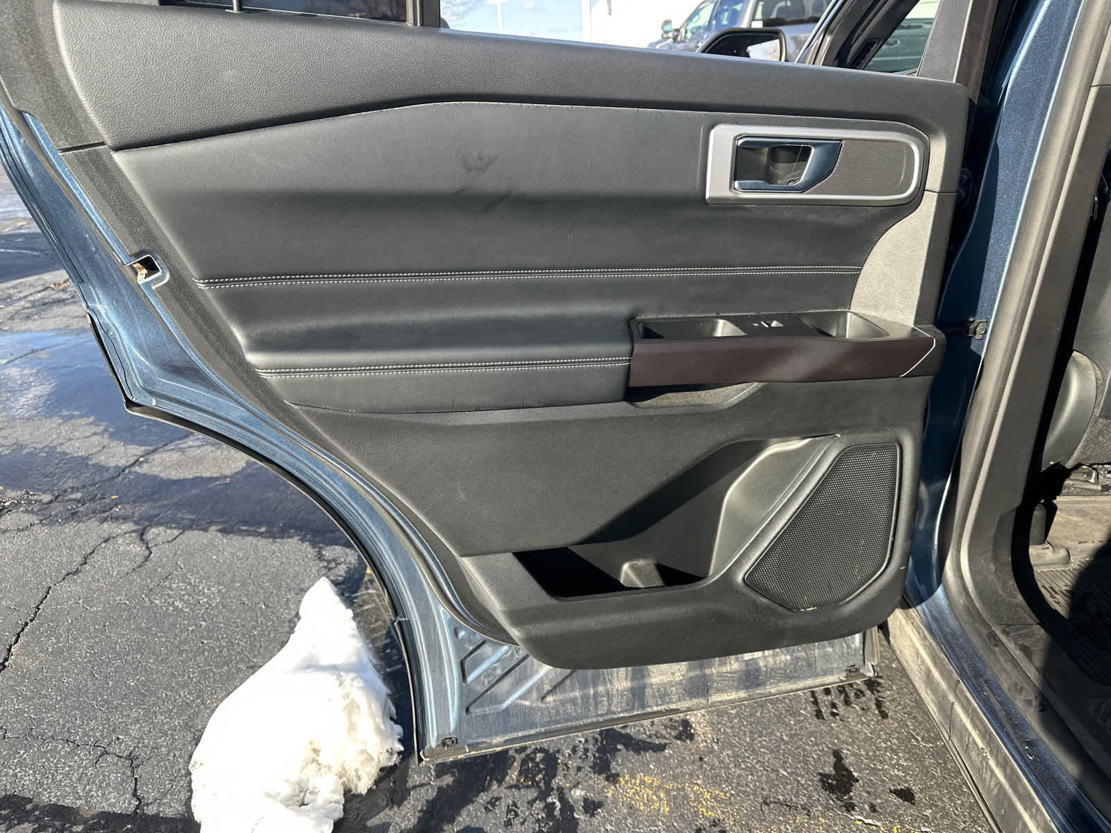 Certified 2020 Ford Explorer XLT w/ Equipment Group 202A image 29