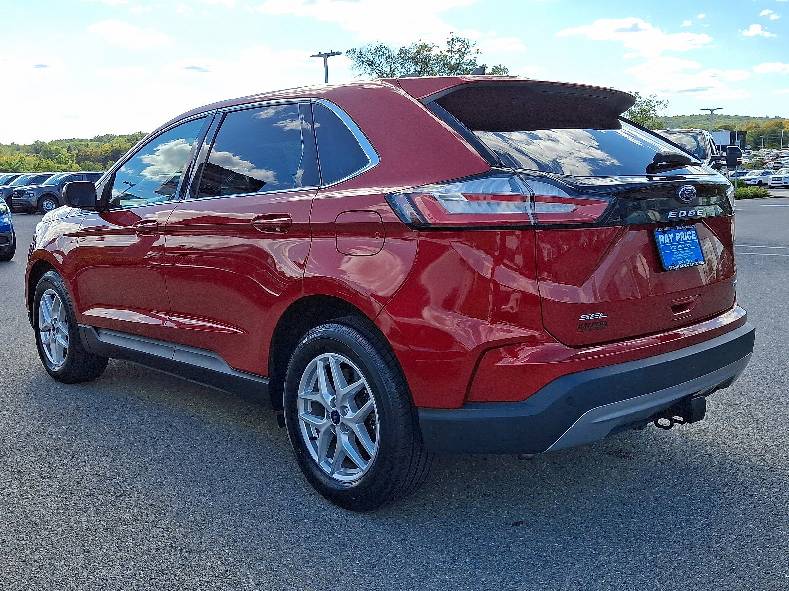 Certified 2022 Ford Edge SEL w/ Convenience Package image 2