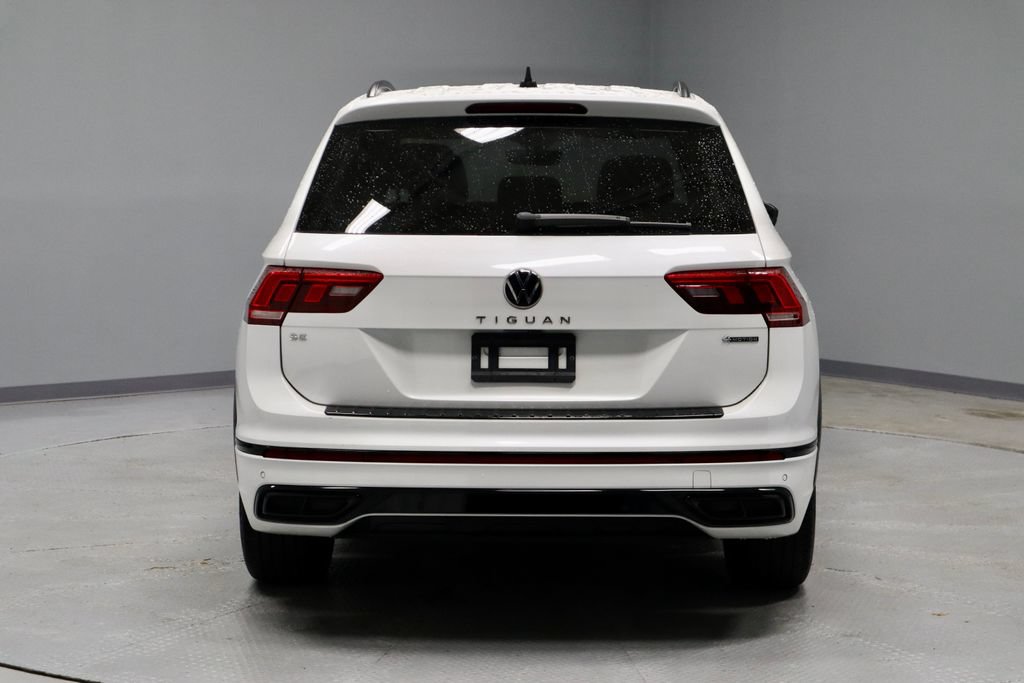Used 2023 Volkswagen Tiguan SE R-Line AWD/4WD image 9