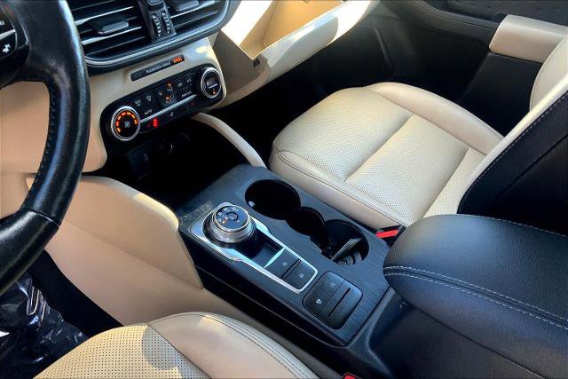 Certified 2020 Ford Escape SEL image 16