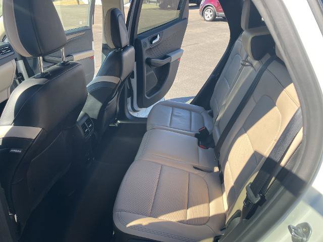 Certified 2020 Ford Escape Titanium AWD/4WD image 24