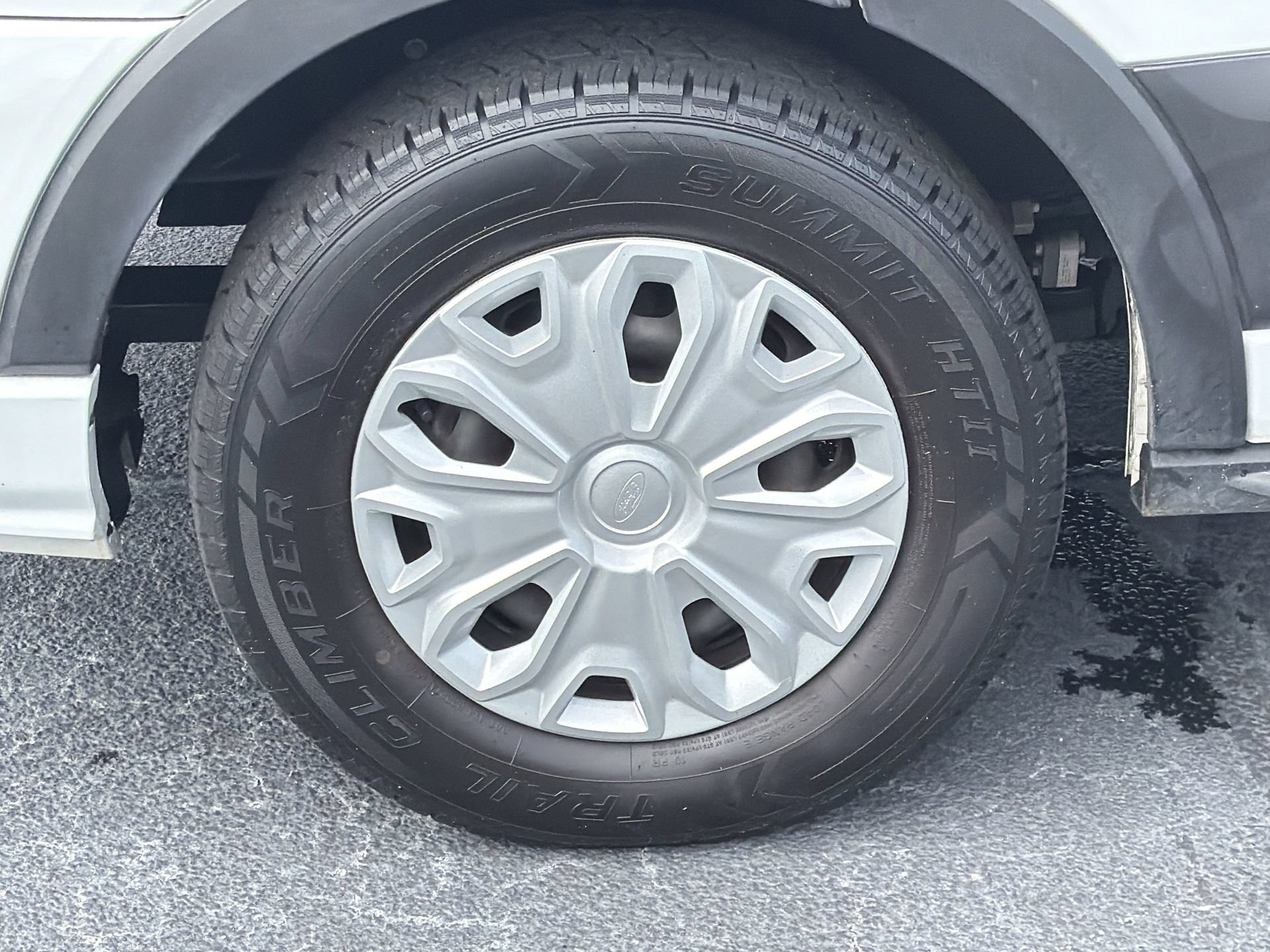 Certified 2024 Ford Transit 350 XLT RWD image 34