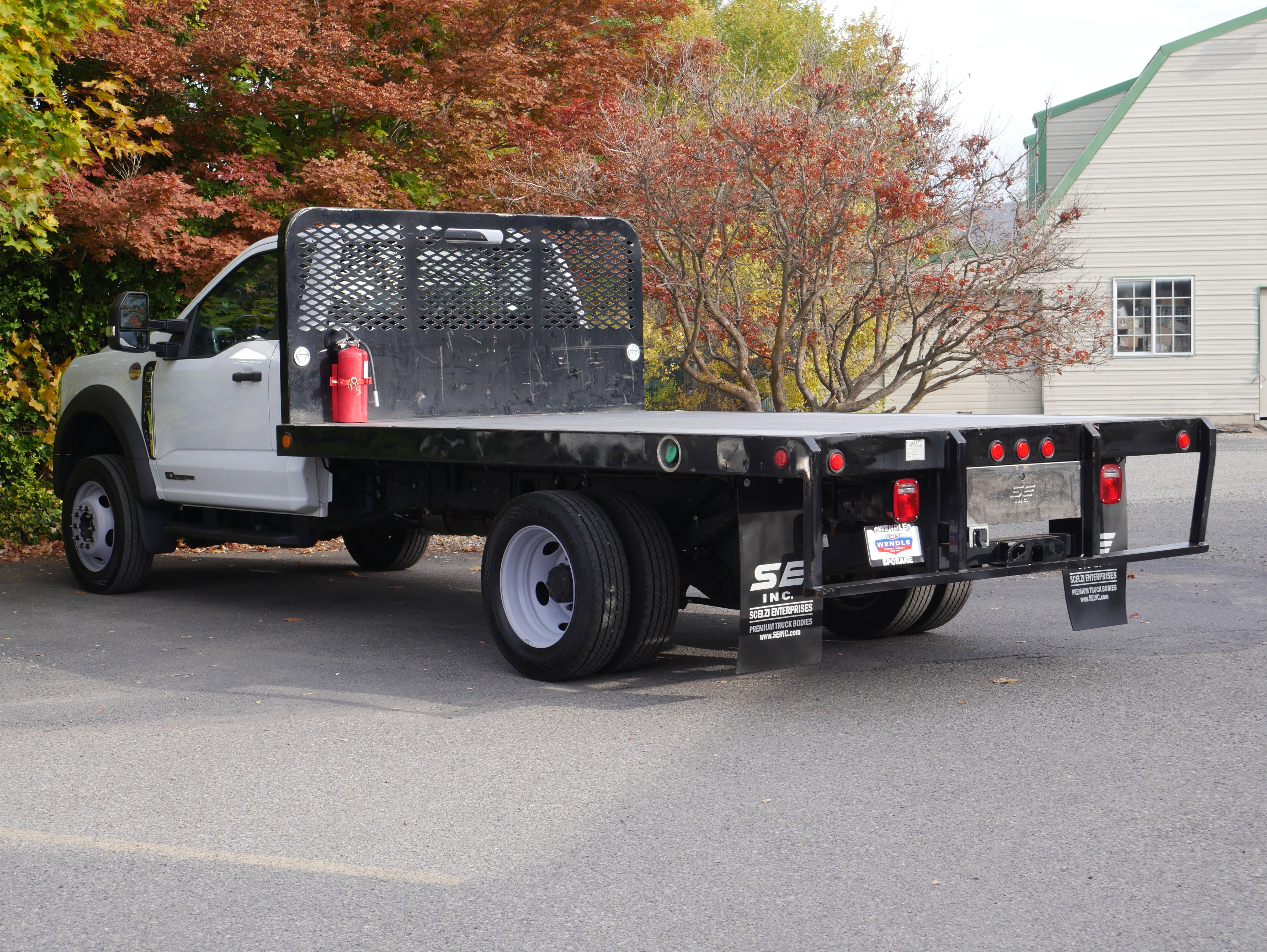 Certified 2024 Ford F550 4x4 Regular Cab Super Duty image 18