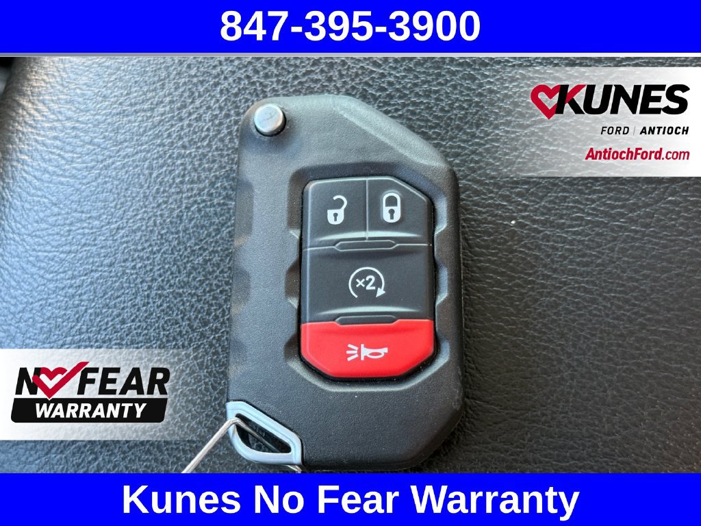 Used 2021 Jeep Gladiator Sport AWD/4WD image 39