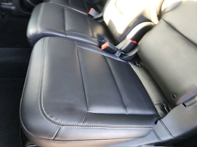 Certified 2022 Ford Explorer XLT w/ Equipment Group 202A AWD/4WD image 12