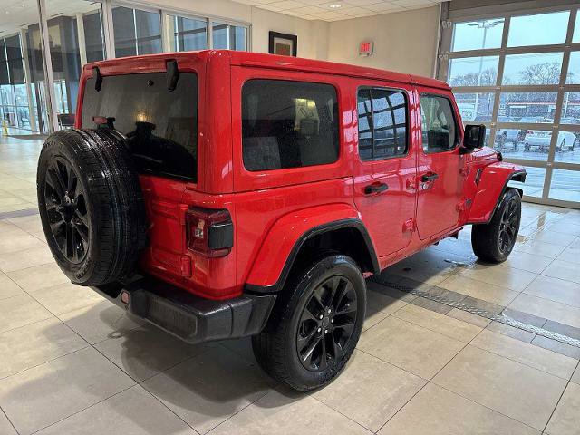 Used 2025 Jeep Wrangler Unlimited Sahara w/ Safety Group AWD/4WD image 5