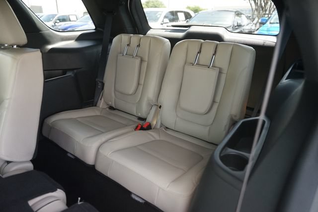 Certified 2019 Ford Explorer XLT w/ Equipment Group 202A FWD image 14