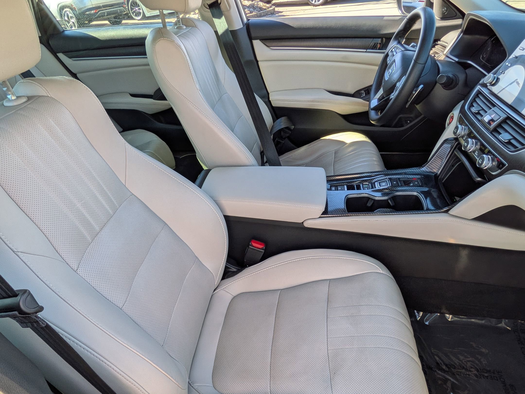 Used 2020 Honda Accord Touring image 36