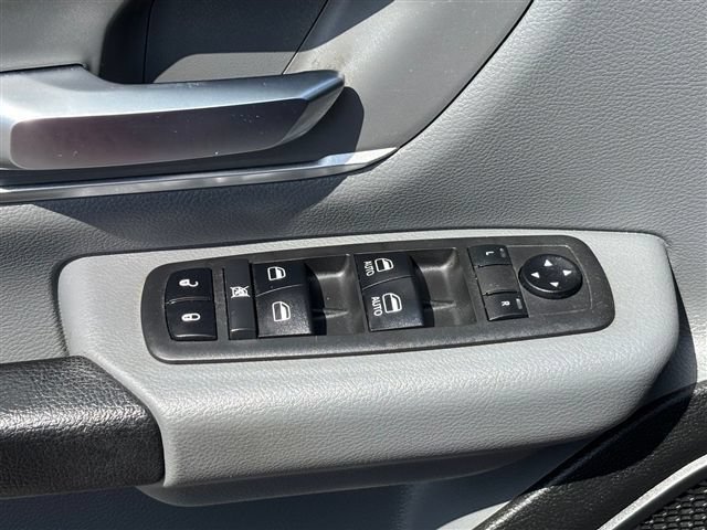 Used 2019 RAM 1500 Big Horn AWD/4WD image 18