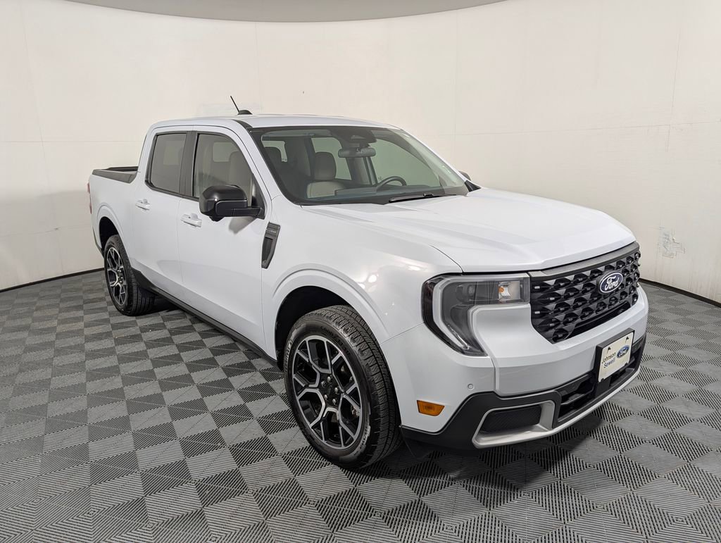 Certified 2025 Ford Maverick Lariat AWD/4WD image 1